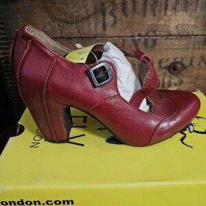 Fly London Women's Calhariz Cordoba Red Pump NEW IN BOX - SIZE 40